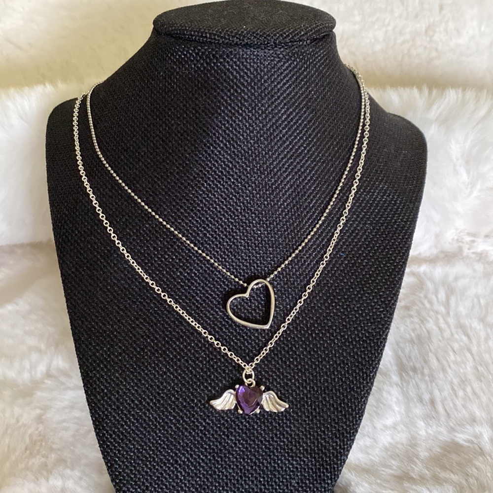 FRIENDS Engraved Heart Charm Necklace ❤️ hangs sidways silver tone ball chain - Picture 2 of 8